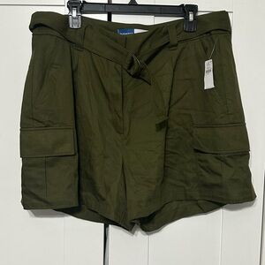NWT Olive Green Women's Cargo Shorts
